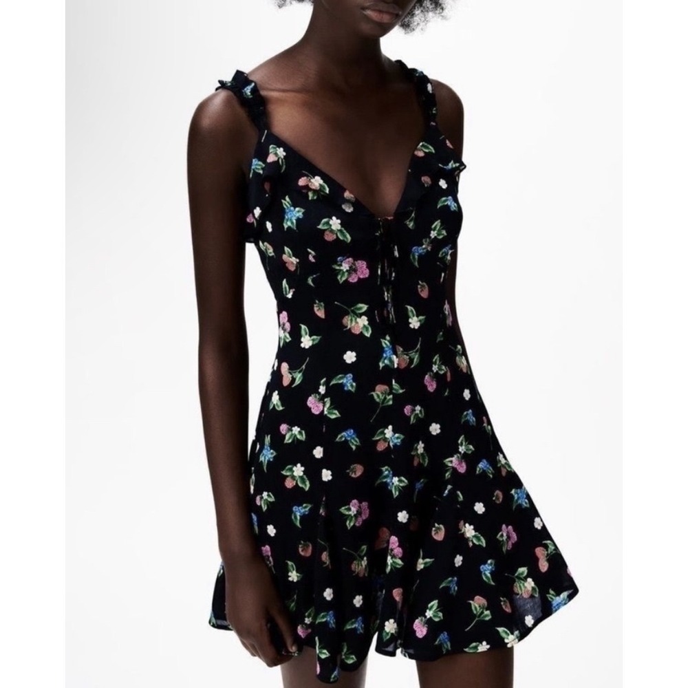 Zara Fruit Floral Black Silky Slip Mini Dress Strawberry Berries Size XS Spring‎